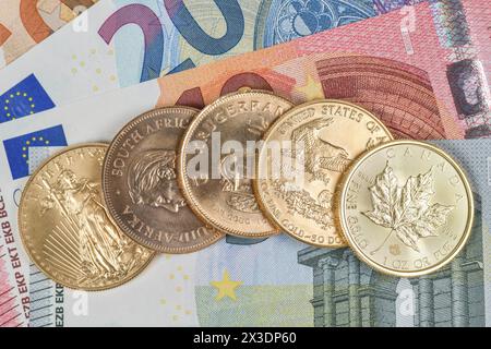Euro, diverse Goldmünzen, Symbolfoto Gold, Geldanlage, Währung Stock Photo