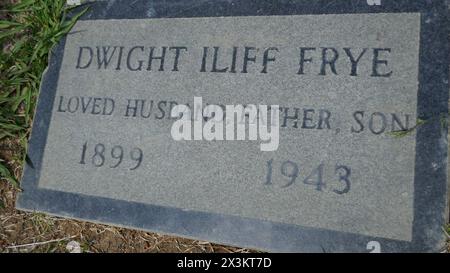 Glendale, California, USA 26th April 2024 Actor Dwight Frye Grave in Graceland section at Forest Lawn Memorial Park on April 26, 2024 in Glendale, California, USA. He appeared in horror films Dracula, Frankenstein, Bride of Frankenstein, Frankenstein Meets the Wolf Man, Son of Frankenstein, The Vampire Bat, Dead Man Walk. Photo by Barry King/Alamy Stock Photo Stock Photo