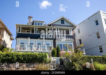 Arts and Crafts architectural style family home on Cremorne Point overlooking Mosman Bay, viewed from the cremorne foreshore walk,Sydney,NSW,Australia Stock Photo