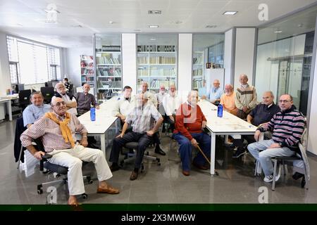 Meeting of laryngectomized, Speech training, ASLAGUI Association, Onkologikoa Hospital, Oncology Institute, Case Center for prevention, diagnosis and Stock Photo