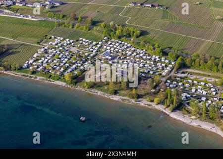 Flug im Zeppelin ber den Bodensee bei Hagnau. Campingplatz Alpenblick. //  14.04.2024: Hagnau, Baden-Wrttemberg, Deutschland, Europa *** Zeppelin  flight over Lake Constance near Hagnau Campingplatz Alpenblick 14 04 2024  Hagnau, Baden ...