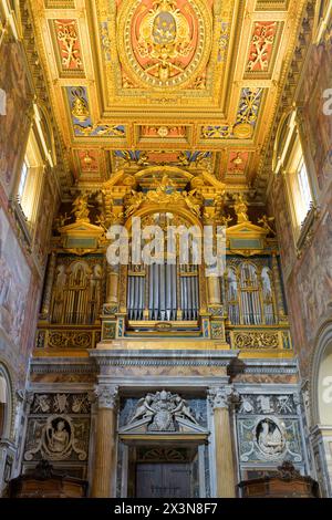 Pipe organ in the Archbasilica of Saint John Lateran (Basilica di San