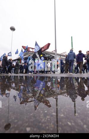 Milan, Italy. 28th Apr, 2024. Fans arrive for the Serie A match at Giuseppe Meazza, Milan. Picture credit should read: Jonathan Moscrop/Sportimage Credit: Sportimage Ltd/Alamy Live News Stock Photo
