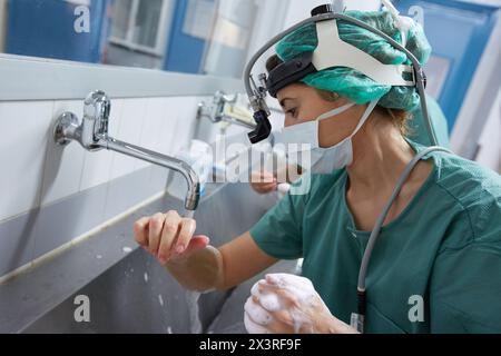 Surgical Scrub, Handwashing, Operating Room, Surgery, Hospital Donostia, San Sebastian, Gipuzkoa, Basque Country, Spain Stock Photo