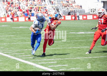 USA. 28th Apr, 2024. St. Louis Battlehawks wide receiver Jahcour Pearson stiff-arms D.C. Defenders' cornerback Anthoula Kelly in the second half during their game at Audi Field, April 28, 2024. The Battlehawks defeated the Defenders 45-12. (Photo by Zach Brien/Sipa USA) Credit: Sipa USA/Alamy Live News Stock Photo