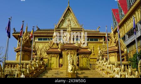Mongkol Serei Kien Khleang Pagoda in Phom Penh in Cambodia Stock Photo