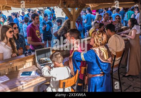 Spain, Rioja, Medieval Days of Briones (festival declared of national tourist interest), bar ticket office Stock Photo