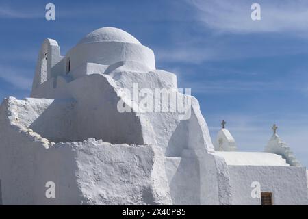 Close-up view of the Church of Panagia Paraportiani (Our Lady of the Side Gate) in the neighborhood of Kastro, Town of Chora on the Island of Mykonos Stock Photo