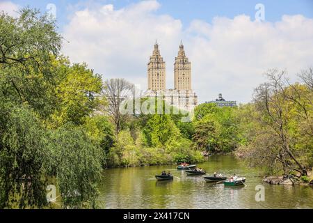 New York, United States. 29th Apr, 2024. View of Central Park in New York City in the United States in the spring of 2024. Monday, April 29. Credit: Brazil Photo Press/Alamy Live News Stock Photo