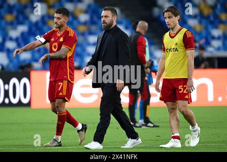 Daniele De Rossi of Roma leave the captain's armband to Alessandro ...