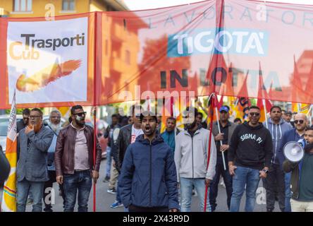 Milano, Italia. 30th Apr, 2024. Corteo dei lavoratori del sindacato Cub di Tigotà contro licenziamenti e chiusura del magazzino di Broni da Via Taramelli alla sede della Regione Lombardia - Cronaca - Milano, Italia - Martedì, 30 Aprile 2024 (foto Stefano Porta/LaPresse) Procession of Tigotà workers against layoffs and closure of the Broni warehouse from Via Taramelli to the headquarters of the Lombardy Region - News - Milano, Italy - Tuesday, April 30, 2024 (photo Stefano Porta/LaPresse) Credit: LaPresse/Alamy Live News Stock Photo