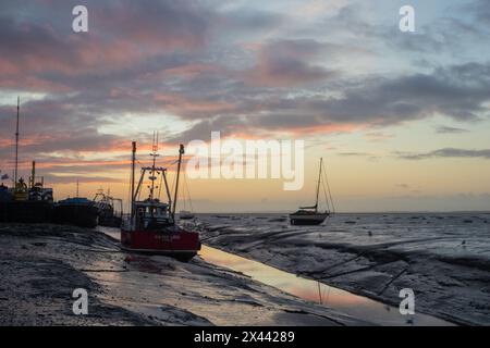 Winter sunrise at Old Leigh, Leigh-on-Sea, Essex, England, United Kingdom Stock Photo