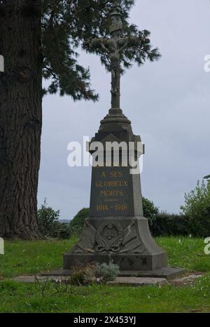 Le Faou, France - Apr 6, 2024: Eglise Notre Dame De Rumengol. Cloudy spring day. Selective focus Stock Photo