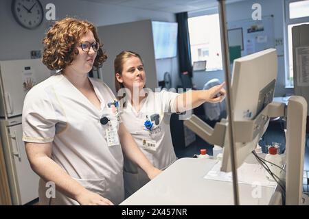 Bonheiden, Belgium. 16th Aug, 2023. ATTENTION EDITORS: EDITORIAL USE ONLY Nurses in the Imelda hospital in Bonheiden on, Wednesday 16 August 2023. BELGA PHOTO DIRK WAEM Credit: Belga News Agency/Alamy Live News Stock Photo