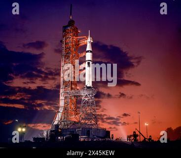 SA-210 Apollo-Soyuz Test Project (ASTP) awaits the launch scheduled on July 15, 1975 on the launch pad at the Kennedy Space Center Stock Photo