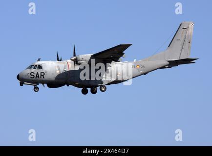 A SAR Search and Rescue CASA CN-235M-100 of the Spanish Air Force approaches Lanzarore Arrecife Airport Stock Photo