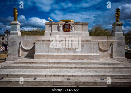 Norwich War Memorial. Norwich Coat of Arms on the Norwich War Memorial or Cenotaph, designed by Sir Edwin Lutyens and unveiled in 1927. Stock Photo