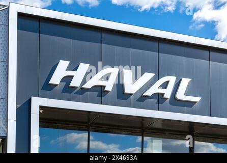 Samara, Russia - April 16, 2024: Dealership sign Haval on the building of official dealer. Haval is a Chinese automobile manufacturer Stock Photo