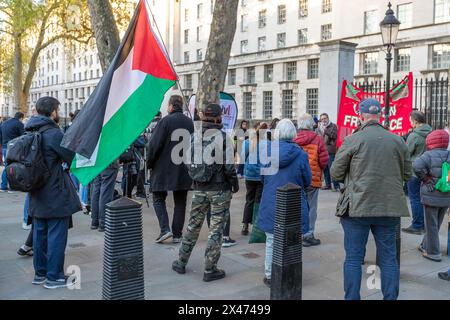 Whitehall, London, UK. Monday 29th April, 2024. To mark International Workers' Memorial Day The National Union of Journalist London Freelance Branch held a rally and vigil opposite Downing Street. Speeches were held remembering and commemorating journalist and media workers killed by the Israeli military in its ongoing war on the people of Gaza. Abdullah Bailey/Alamy Live News Stock Photo