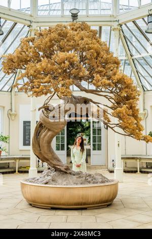 London, UK. 1st May, 2024. Marc Quinn: Light into Life at Kew Gardens. A new exhibition of brand-new works, including outdoor installationss and culptures inside the Temperate House inspired by Kew's plant collection. The exhibition runs from Saturday 4 May - Sunday 29 September. Credit: Guy Bell/Alamy Live News Stock Photo