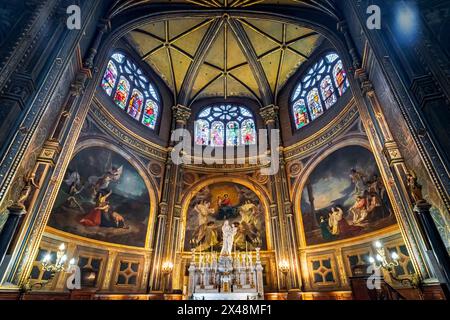 The Chapel of the Virgin. The Church of St. Eustache (Église St-Eustache), is a church located in the 1st arrondissement of Paris. France. Saint Eusta Stock Photo