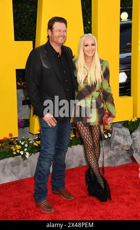 HOLLYWOOD, CALIFORNIA - APRIL 30: (L-R) Blake Shelton and Gwen Stefani attend the Los Angeles premiere of Universal Pictures 'The Fall Guy' at Dolby T Stock Photo