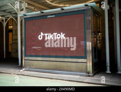Advertising for the Chinese video platform TikTok in Midtown Manhattan in New York on Sunday, April 28, 2024. TikTok, owned by ByteDance, is a platform for users to post short-form mobile videos. (© Richard B. Levine) Stock Photo