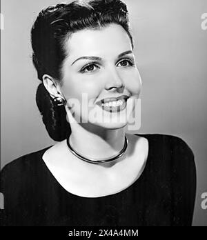 ANN MILLER (1923-2004) American  film actress and dancer in 1948 Stock Photo