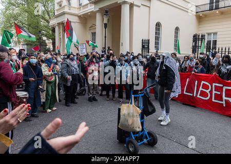 London, UK. 1st May, 2024. Pro-Palestinian activists assemble for a May Day protest in solidarity with Palestinian workers. The protest was organised by Workers for a Free Palestine in response to a call from Palestinian trade unions. Credit: Mark Kerrison/Alamy Live News Stock Photo