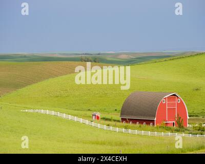 USA, Idaho, Palouse. Beautiful red barn on a farm in the Palouse. (Editorial Use Only) Stock Photo