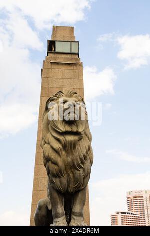 Lion statue stanchion on the Kasr Al Nile bridge over the River Nile, Cairo, Egypt Stock Photo