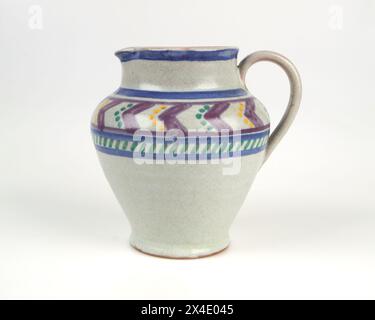 1920s Poole Pottery Art Deco pottery jug designed by Radley Young and painted by Grace Purge. Stock Photo