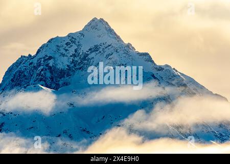 USA, Alaska, Chilkat River Valley. Mountain landscape in winter. Stock Photo