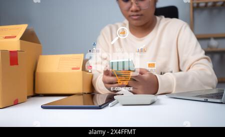 Business woman Search On Virtual Screen Data Search Technology Search Engine Optimization, She use search engine to Searching for information, Using w Stock Photo
