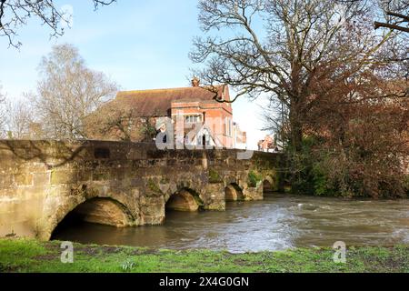 Salisbury, England- March 29, 2024: The Crane bridge and The Avon River flowing through Salisbury city, England Stock Photo