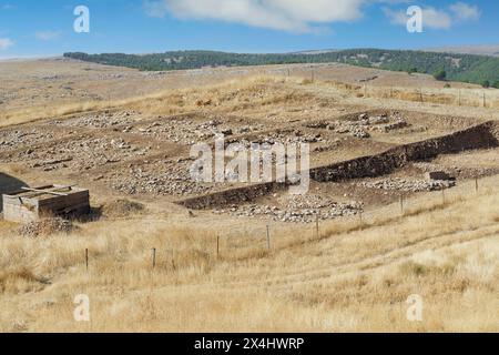Gobekli Tepe neolithic archaeological site dating from 10 millennium BC, Excavation in progress, Potbelly Hill, Sanliurfa, Turkey, Asia Stock Photo