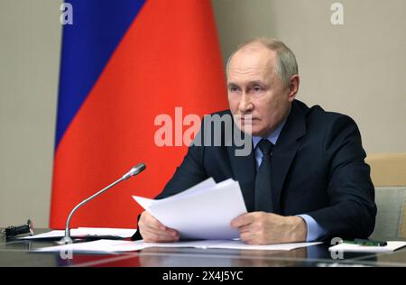 Russian President Vladimir Putin chairs a meeting of members of his Security Council at the Novo-Ogaryovo state residence, Russia October 30, 2023. Stock Photo