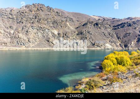 Clutha River from State Highway 8, Clyde, Central Otago, Otago, South Island, New Zealand Stock Photo