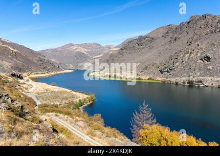 Clutha River from State Highway 8, Clyde, Central Otago, Otago, South Island, New Zealand Stock Photo