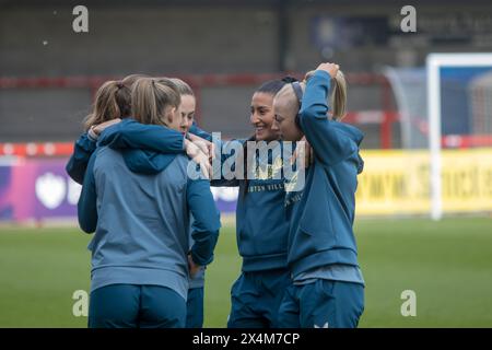 Crawley, UK. 04th May, 2024. Crawley, England, May 4th 2024: Aston Villa players huddle ahead of the Barclays Womens Super League game between Brighton and Aston Villa at Broadfield Stadium, Crawley. (Tom Phillips/SPP) Credit: SPP Sport Press Photo. /Alamy Live News Stock Photo