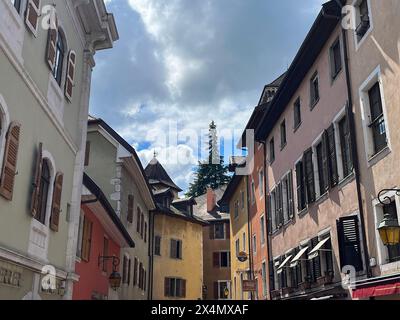 Annecy, Haute-Savoie, France: skyline, medieval palaces and buildings in the alleys of the old town of Annecy, the French Venice Stock Photo