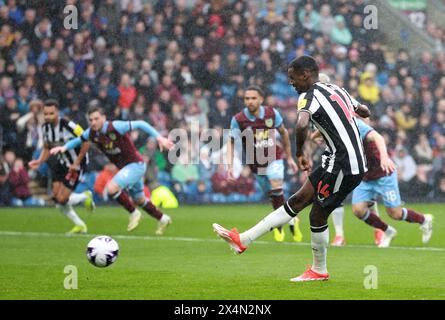 Newcastle United's Alexander Isak has a penalty saved during the Premier League match at Turf Moor, Burnley. Picture date: Saturday May 4, 2024. Stock Photo