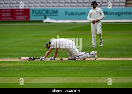 LONDON, UNITED KINGDOM. 04 May, 24. Olly Cox of Leicestershire during day 2 of the Vitality County Championship Middlesex v Leicestershire at The Lord's Cricket Ground on Saturday, May 04, 2024 in LONDON ENGLAND.  Credit: Taka Wu/Alamy Live News Stock Photo