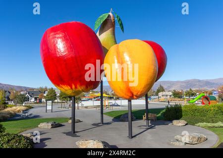 Cromwell Fruit Sculpture, State Highway 8, Cromwell, Central Otago, Otago, South Island, New Zealand Stock Photo