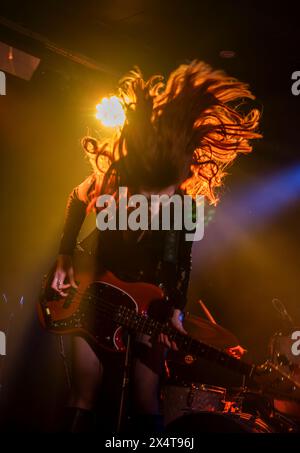 Leeds, UK. 4th May, 2024. Orlait Forsythe, bassist and singer of Irish rock duo Dea Matrona playing live at The Wardrobe the day after the release of their new album For Your Sins. Credit: ernesto rogata/Alamy Live News Stock Photo