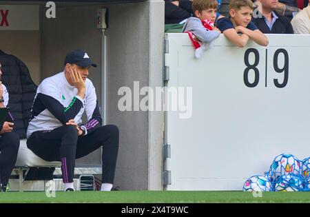 Stuttgart, Germany. 04th May, 2024. Trainer Thomas Tuchel (FCB), team manager, headcoach, coach, in the match VFB STUTTGART - FC BAYERN MUENCHEN 3-1 on May 4, 2024 in Stuttgart, Germany. Season 2023/2024, 1.Bundesliga, matchday 32, 32.Spieltag, Muenchen, Munich Photographer: ddp images/star-images - DFL REGULATIONS PROHIBIT ANY USE OF PHOTOGRAPHS as IMAGE SEQUENCES and/or QUASI-VIDEO - Credit: ddp media GmbH/Alamy Live News Stock Photo