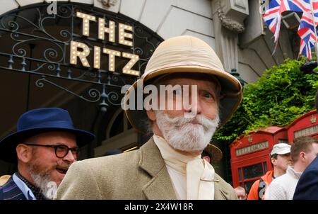 Jermyn Street, London, UK. 5th May 2024. People talking part in The Fourth Grand Flaneur Walk organised by The Chap Magazine. Credit: Matthew Chattle/Alamy Live News Stock Photo