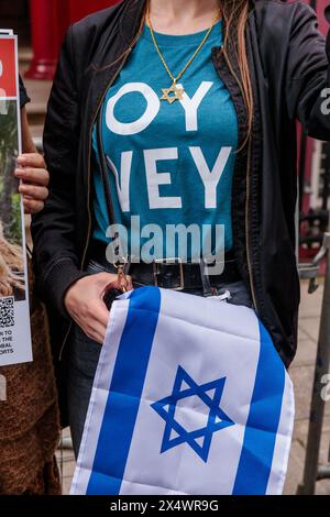 Qatar Embassy, London, UK. 5th May 2024. A rally outside the Qatar Embassy to demand the immediate release of Israeli hostages held by Hamas for 212 days and urge Qatar to fulfill its responsibilities to bring an end to this unbearable situation. Photo by Amanda Rose/Alamy Live News Stock Photo