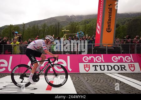 Santuario Di Oropa, Italia. 05th May, 2024. Tadej Pogacar (UAE Team Emirates) during the stage 2 of the of the Giro d'Italia from San Francesco al Campo to Santuario di Oropa, 5 May 2024 Italy. (Photo by Massimo Paolone/Lapresse) Credit: LaPresse/Alamy Live News Stock Photo