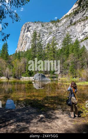 RUTH ORATZ MD NORTH DOME & MIRROR LAKE YOSEMITE NATIONAL PARK CALIFORNIA USA Stock Photo